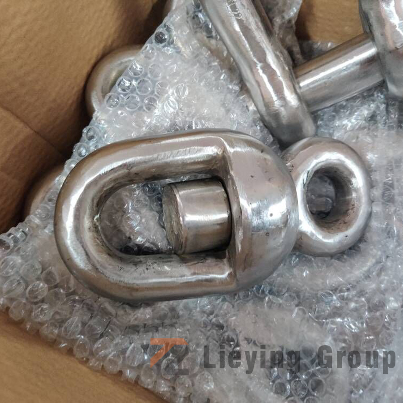 Heavy duty stainless steel single swivel for mooring chains